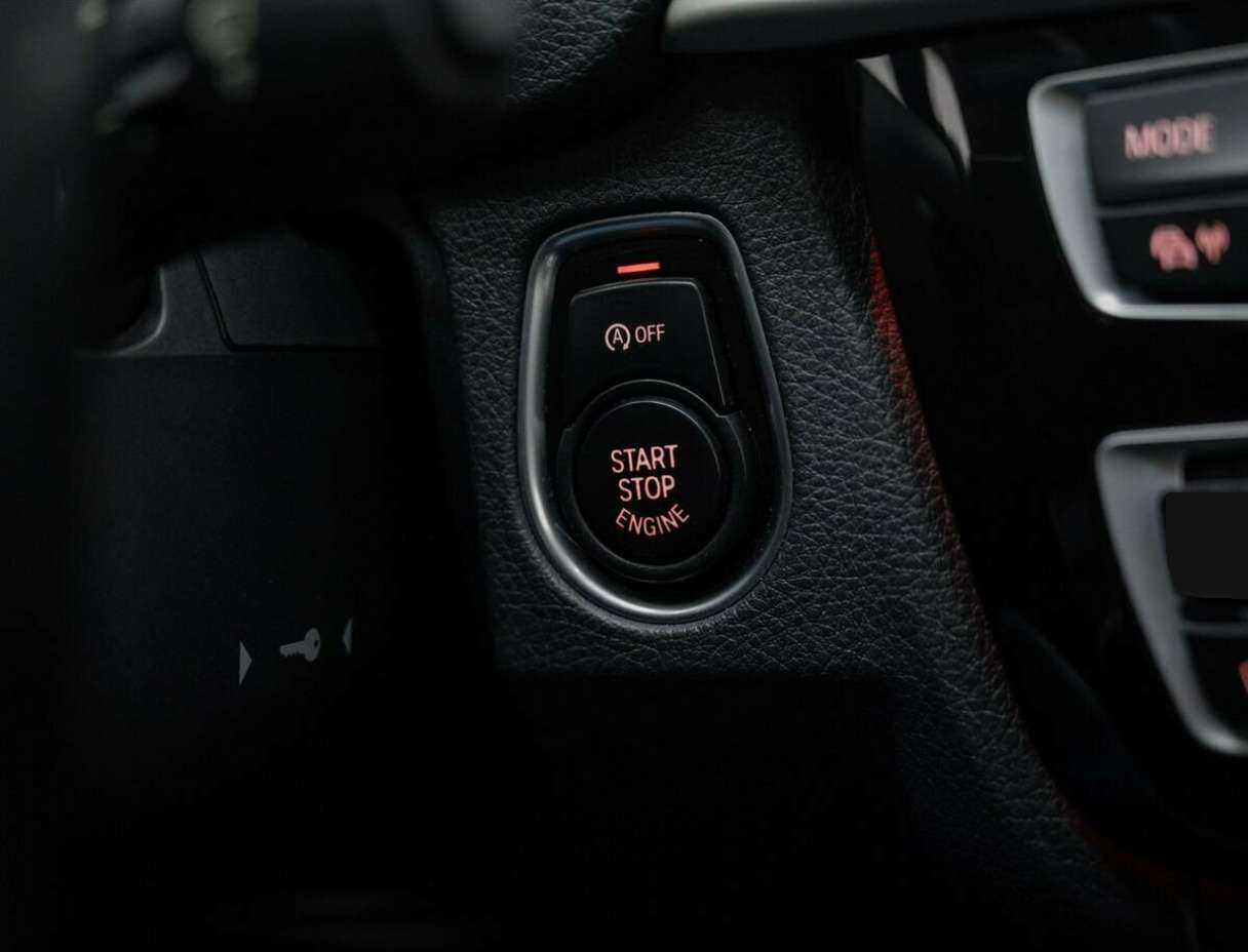 Купить BMW 3 серии 318i, 2016, 188 888 км, фото №21