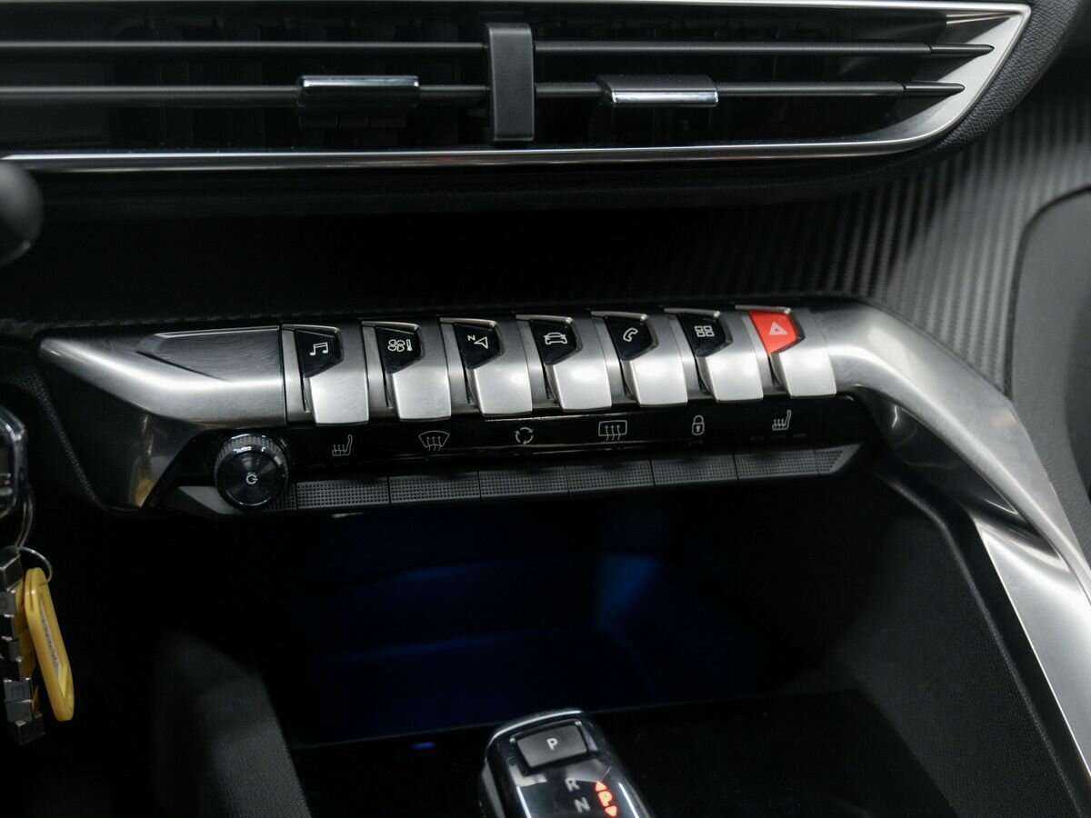 Купить Peugeot 3008, 2018, 55 000 км, фото №18