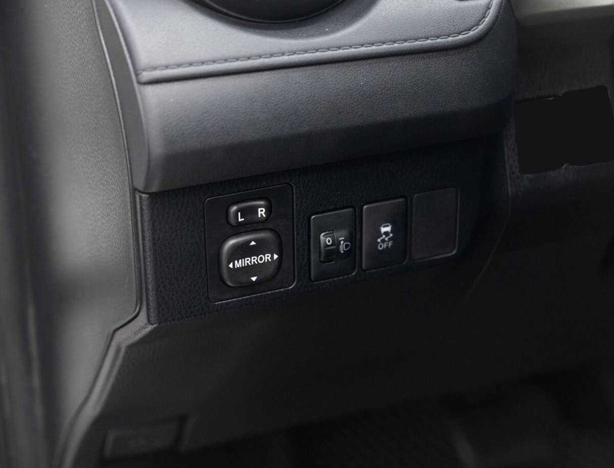 Купить Toyota RAV4, 2013, 133 185 км, фото №20