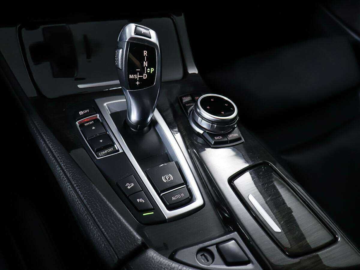 Купить BMW 5 серии 530d xDrive, 2012, 257 597 км, фото №19