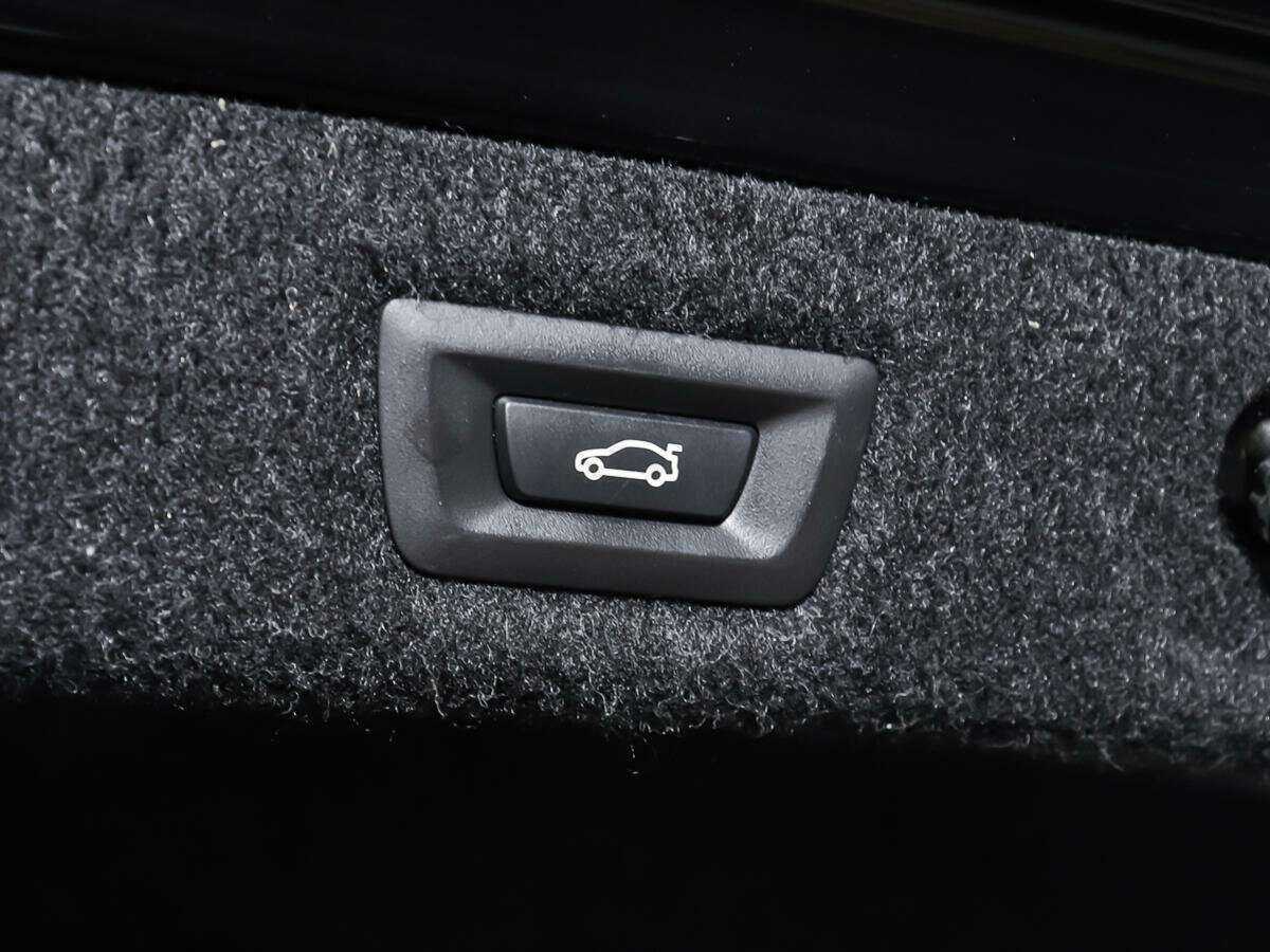 Купить BMW 5 серии 520d, 2017, 223 406 км, фото №18