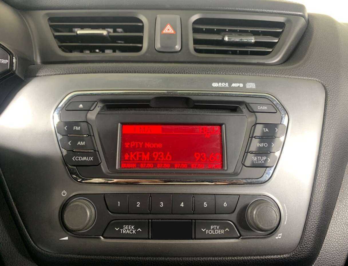 Купить Kia Rio 5-speed, 2012, 155 607 км, фото №12