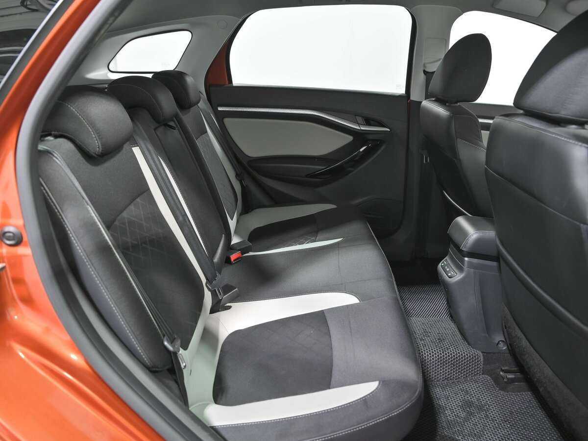 Купить Lada (ВАЗ) Vesta SW Cross, 2019, 94 162 км, фото №12