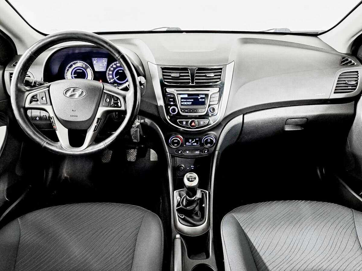 Купить Hyundai Solaris, 2015, 180 000 км, фото №12