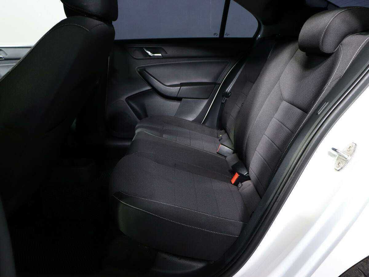 Купить Skoda Rapid, 2014, 124 321 км, фото №9