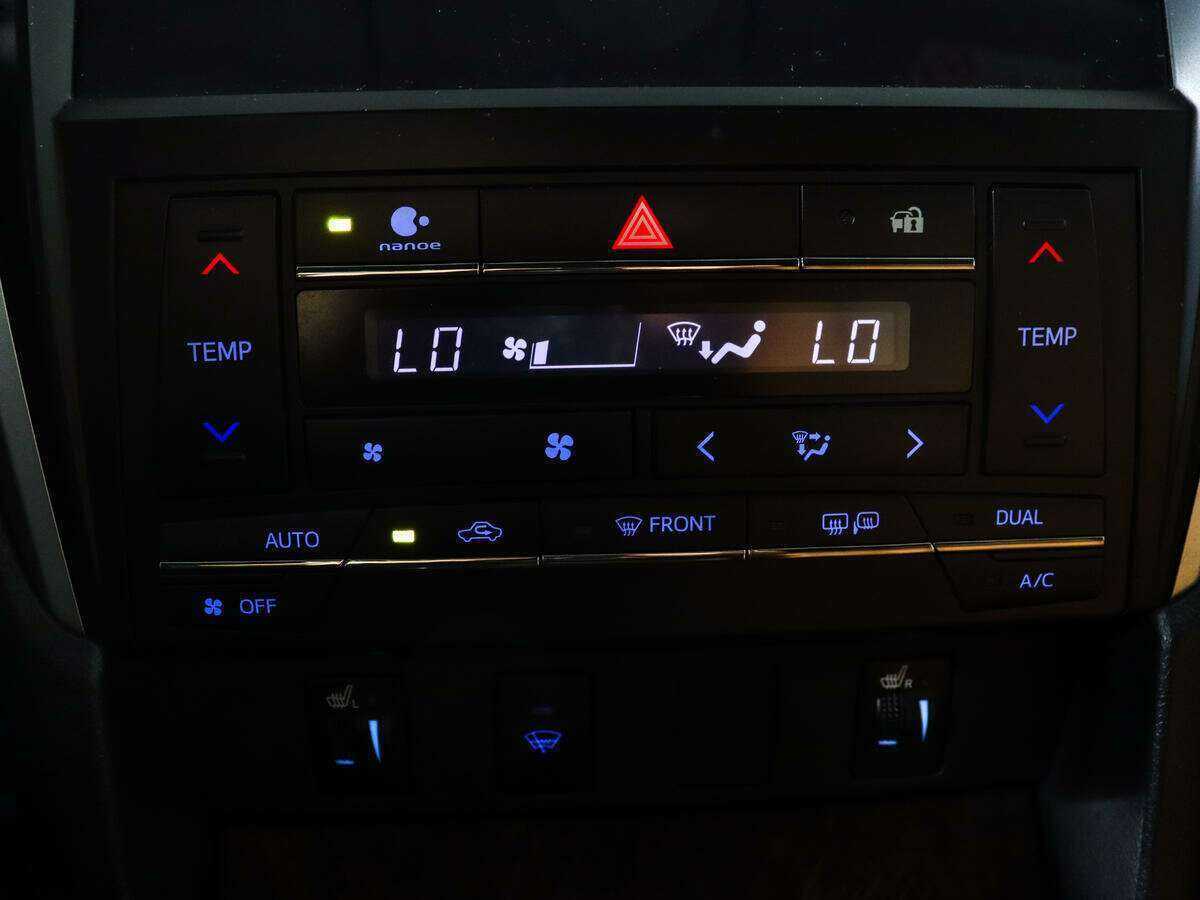 Купить Toyota Camry, 2016, 104 037 км, фото №17