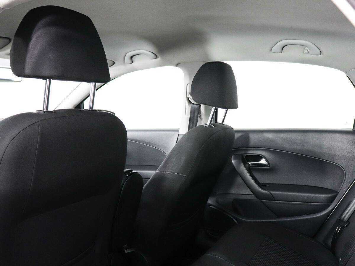 Купить Volkswagen Polo, 2016, 106 235 км, фото №12
