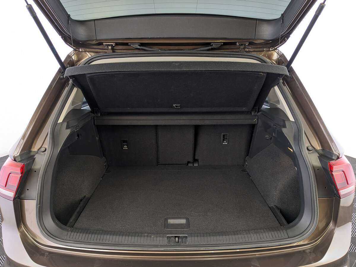 Купить Volkswagen Tiguan, 2020, 134 987 км, фото №10