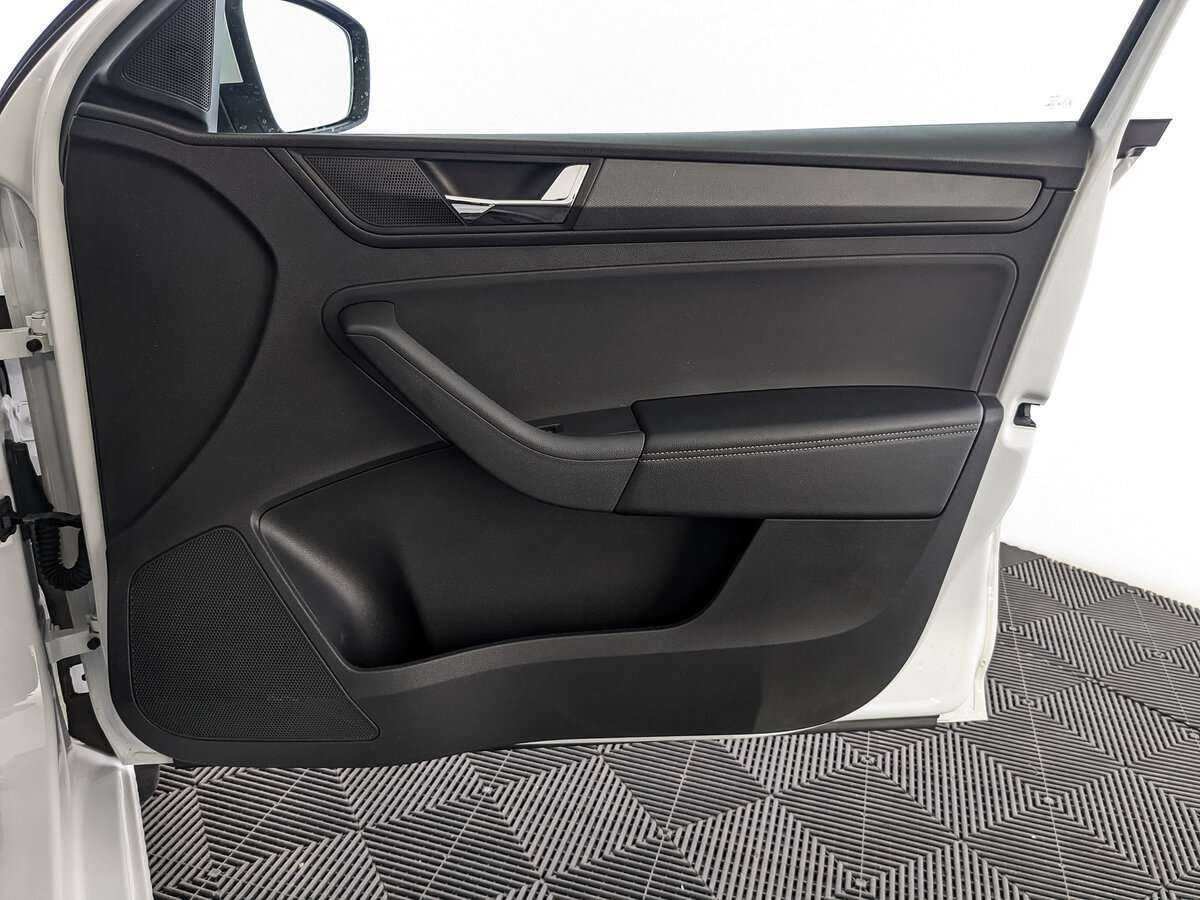Купить Skoda Rapid, 2020, 140 295 км, фото №21