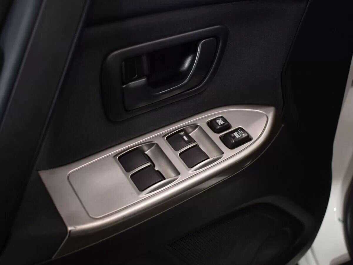 Купить Mitsubishi Pajero, 2015, 148 001 км, фото №13