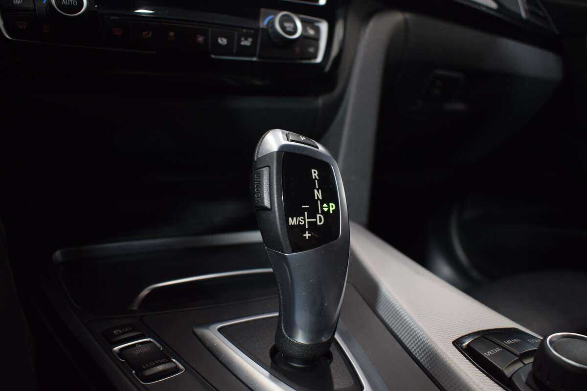 Купить BMW 3 серии 320i xDrive, 2018, 90 687 км, фото №21