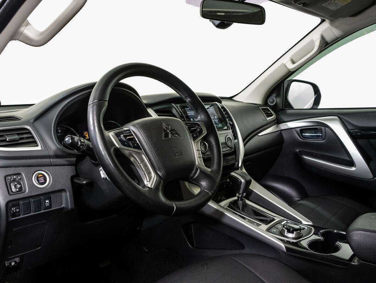 Купить Mitsubishi Pajero Sport, 2017, 96 505 км, фото №11
