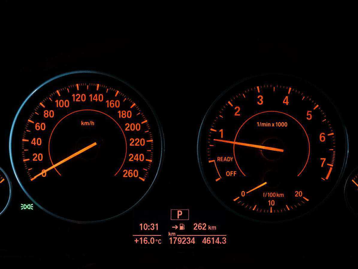 Купить BMW 3 серии 320i xDrive, 2017, 179 232 км, фото №21