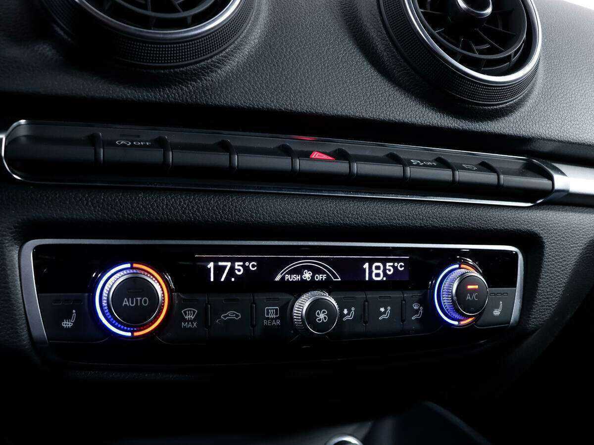 Купить Audi A3, 2020, 49 245 км, фото №16