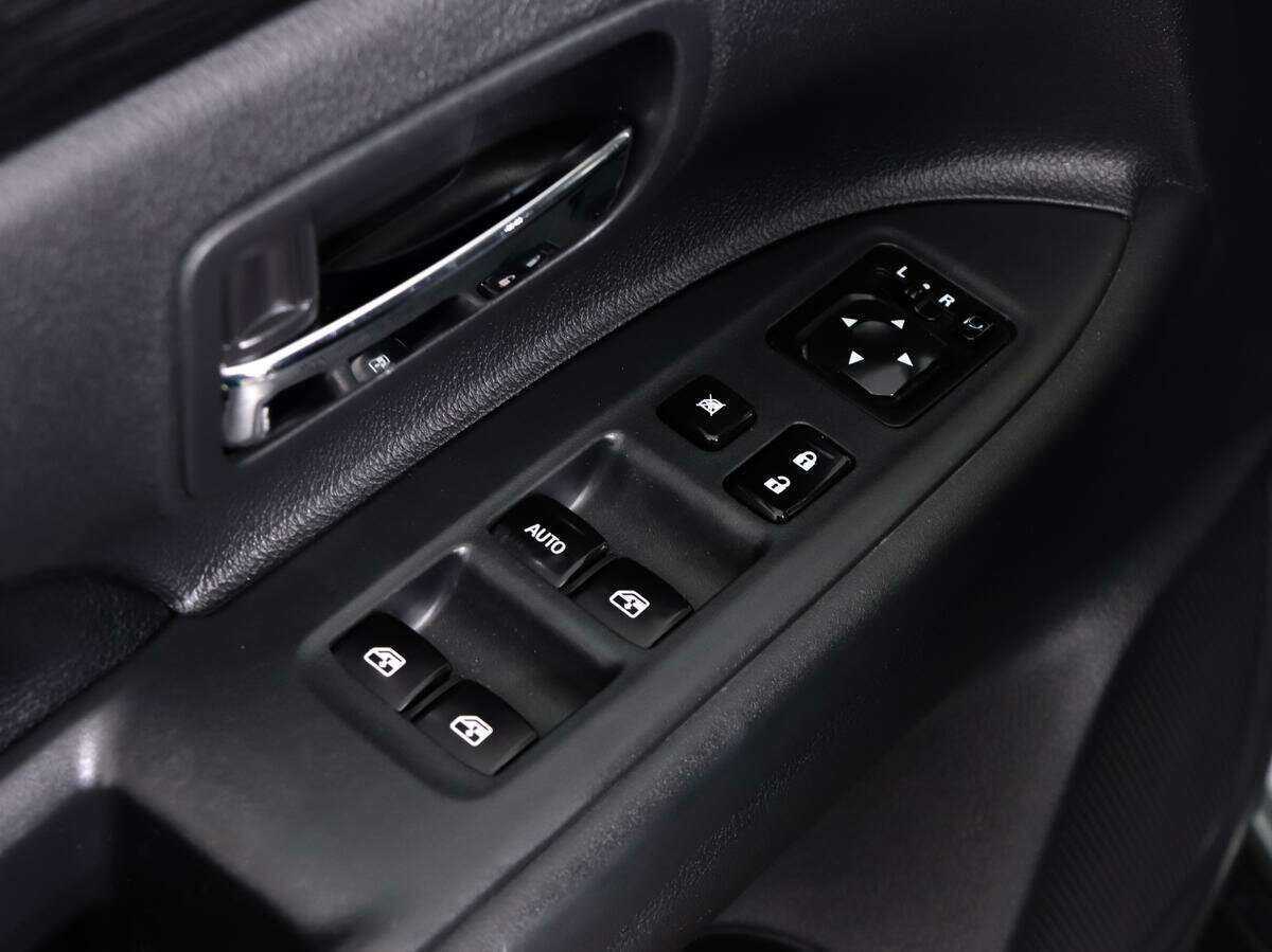 Купить Mitsubishi Outlander, 2016, 156 000 км, фото №17