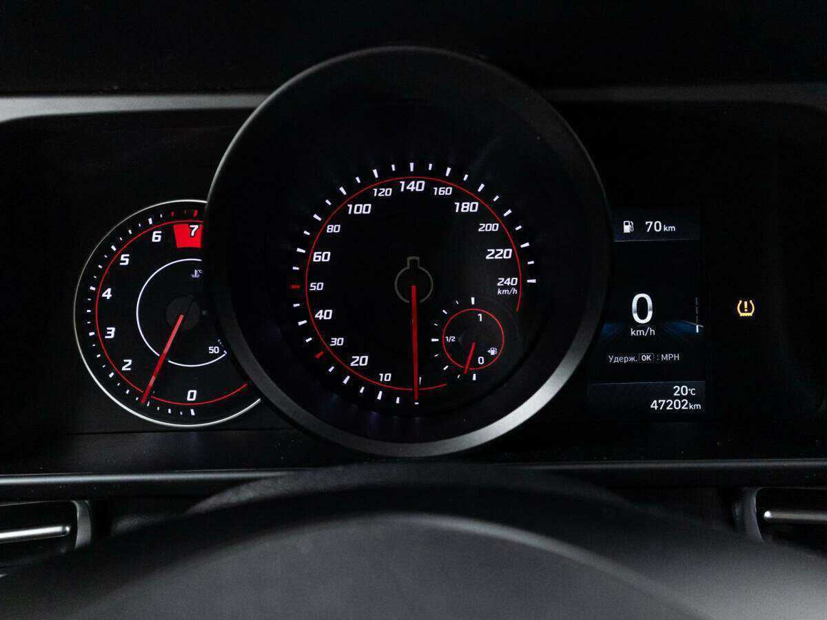 Купить Hyundai Elantra, 2021, 47 197 км, фото №12