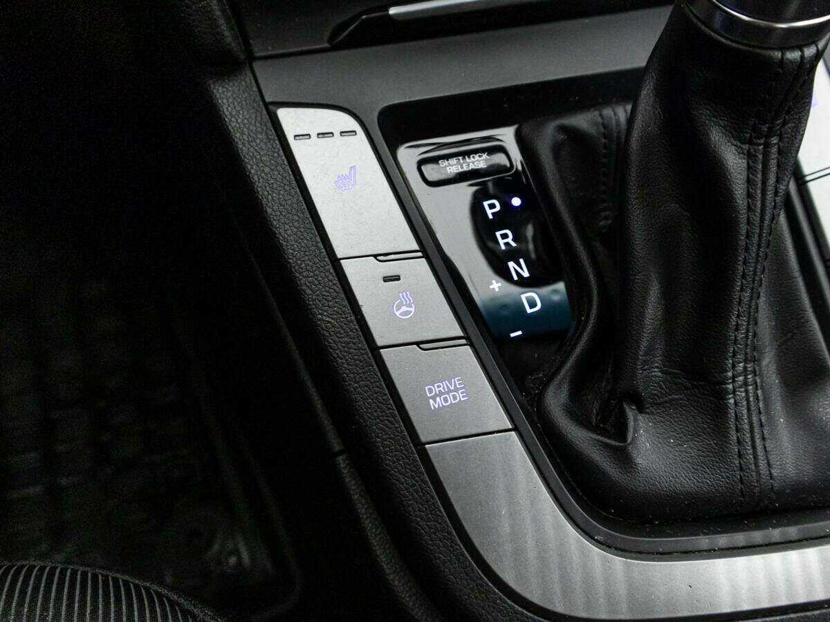 Купить Hyundai Elantra, 2018, 184 612 км, фото №16