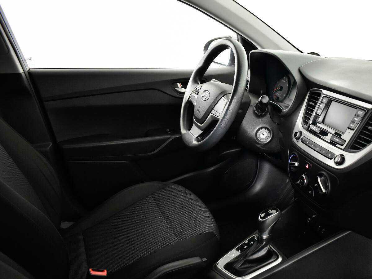 Купить Hyundai Solaris, 2017, 86 510 км, фото №9