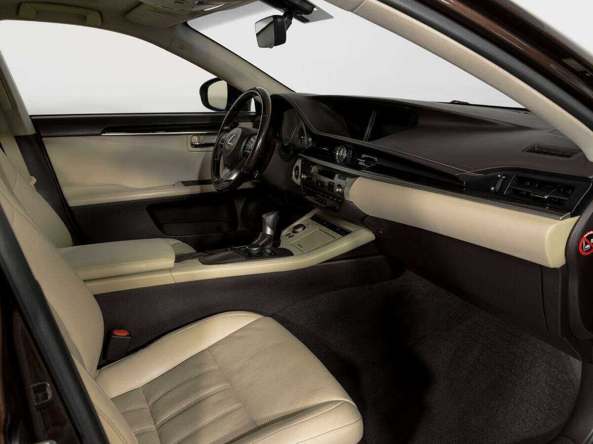 Купить Lexus ES 200, 2015, 106 438 км, фото №9