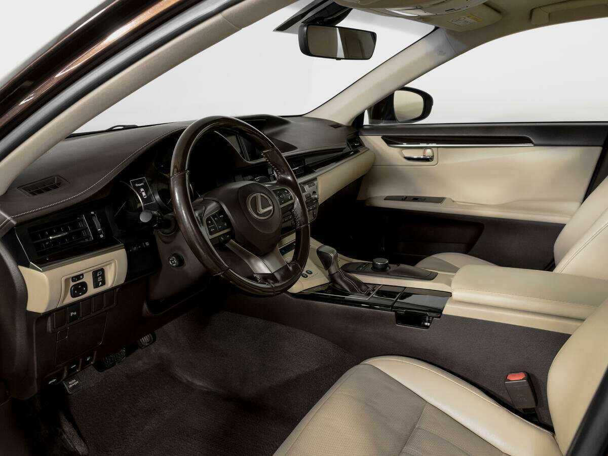 Купить Lexus ES 200, 2015, 106 438 км, фото №16