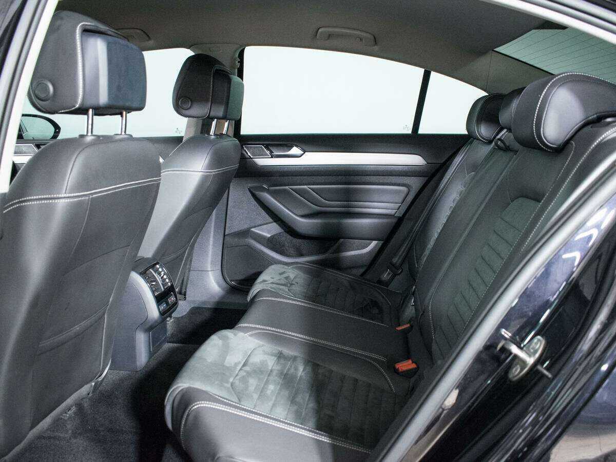 Купить Volkswagen Passat, 2021, 70 000 км, фото №10