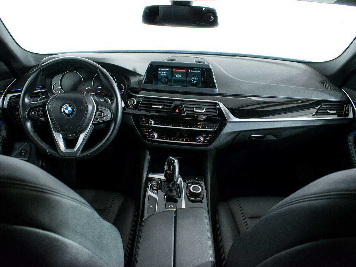 Купить BMW 5 серии 520i, 2018, 140 000 км, фото №12