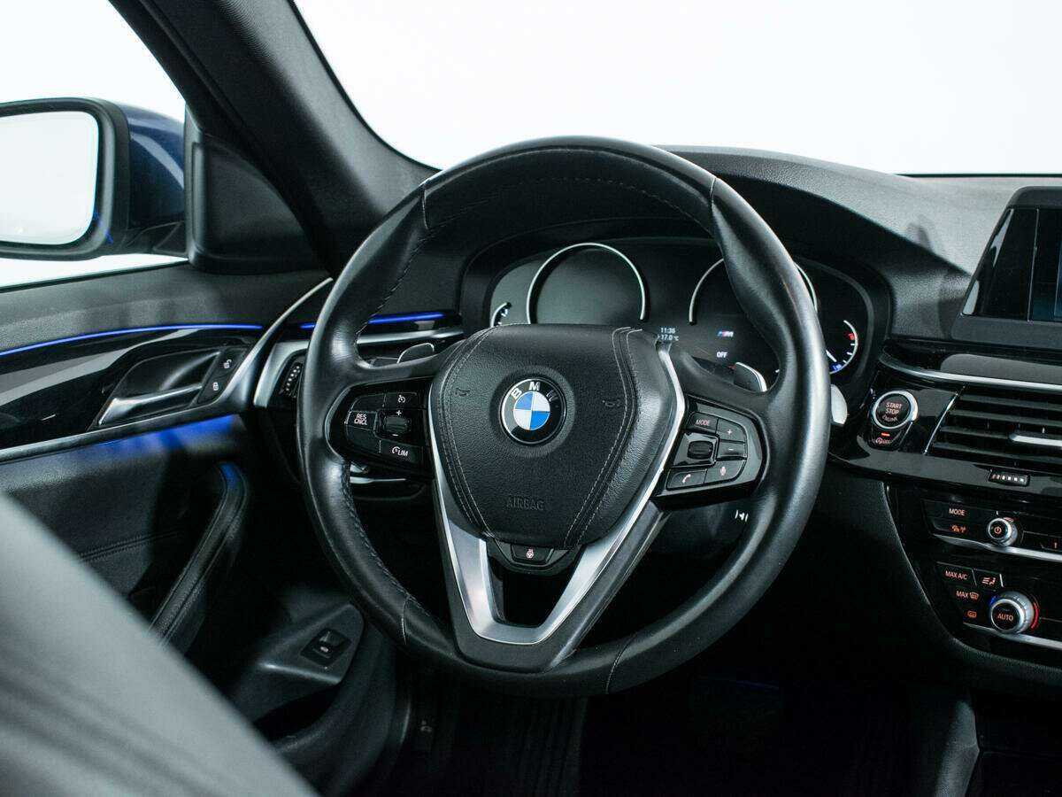 Купить BMW 5 серии 520i, 2018, 140 000 км, фото №14