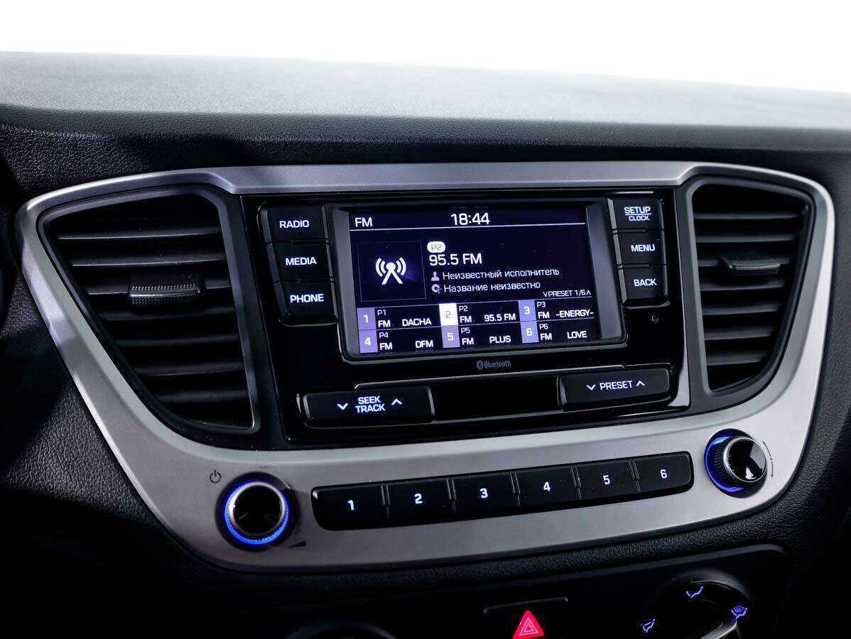 Купить Hyundai Solaris, 2018, 76 950 км, фото №14