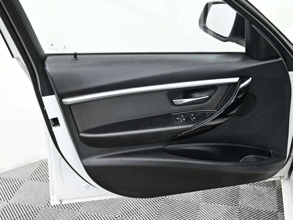 Купить BMW 3 серии 320d xDrive, 2016, 116 000 км, фото №9