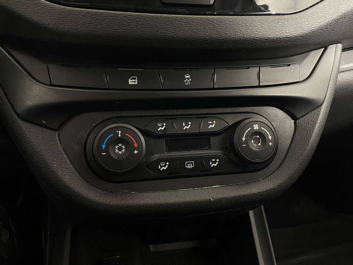 Купить Lada (ВАЗ) Vesta, 2021, 25 143 км, фото №13