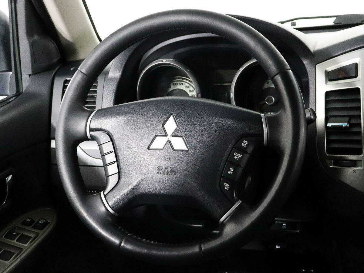 Купить Mitsubishi Pajero, 2017, 89 071 км, фото №11