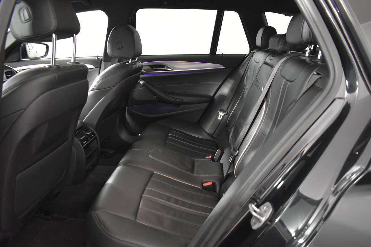 Купить BMW 5 серии 520d xDrive, 2018, 177 000 км, фото №8