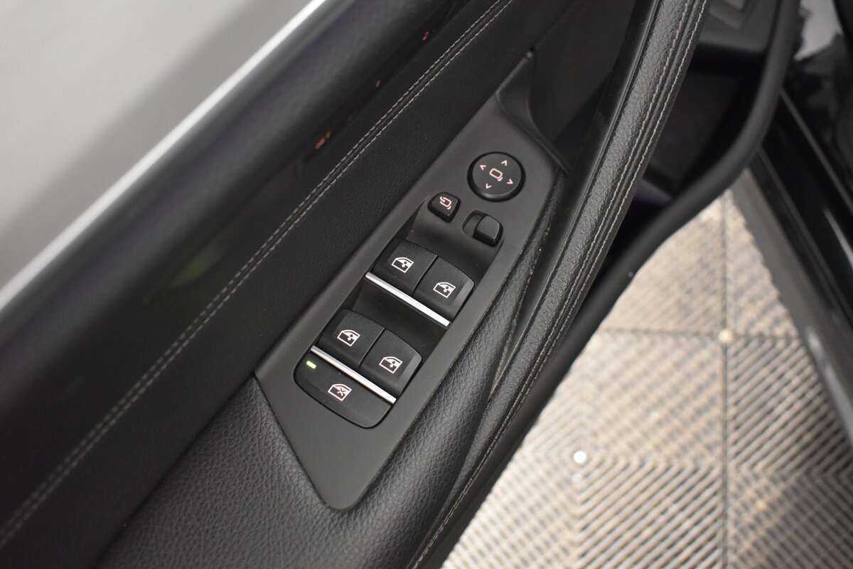 Купить BMW 5 серии 520d xDrive, 2018, 177 000 км, фото №9