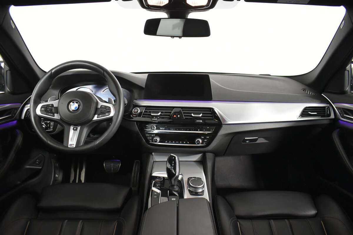 Купить BMW 5 серии 520d xDrive, 2018, 177 000 км, фото №11