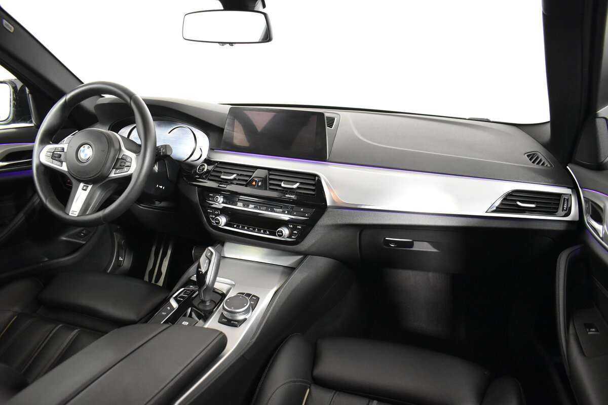 Купить BMW 5 серии 520d xDrive, 2018, 177 000 км, фото №12
