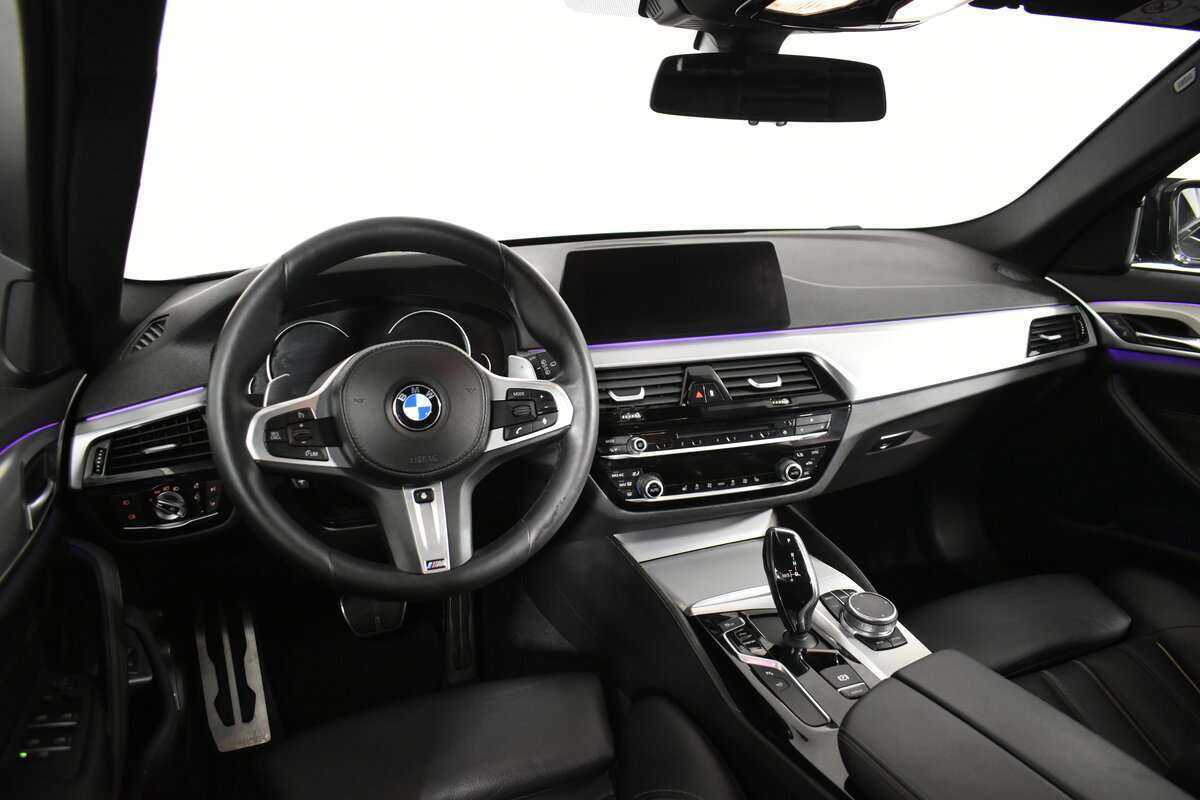 Купить BMW 5 серии 520d xDrive, 2018, 177 000 км, фото №13