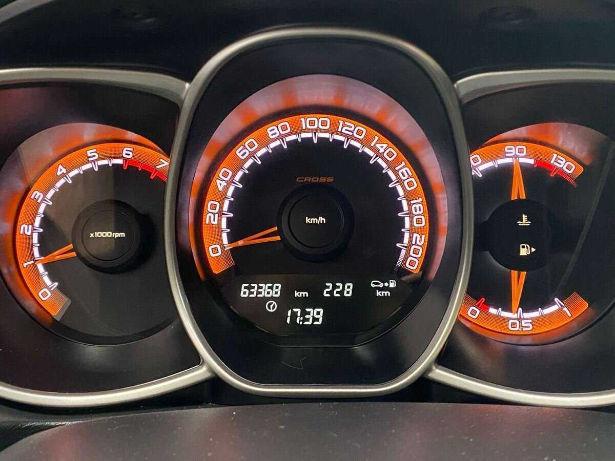 Купить Lada (ВАЗ) Vesta SW Cross, 2021, 63 366 км, фото №13