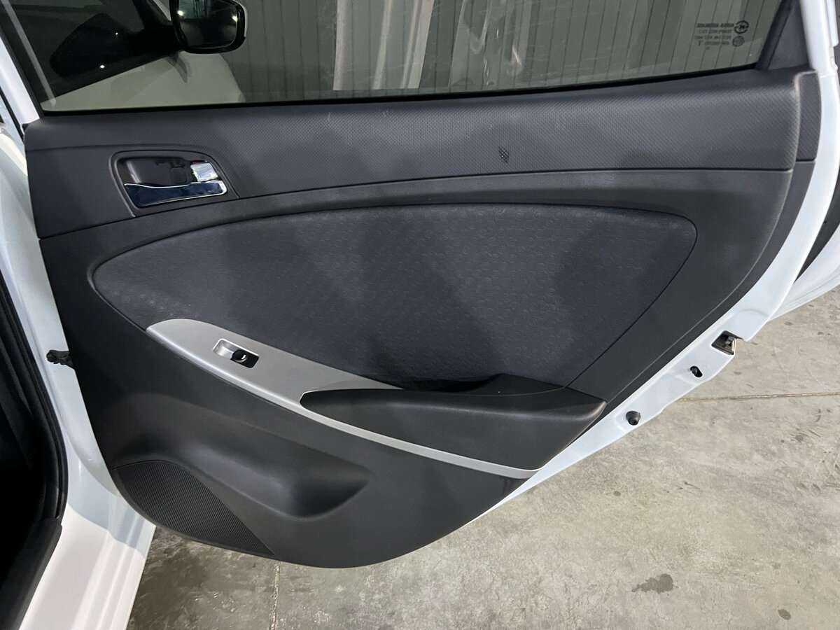 Купить Hyundai Solaris, 2014, 65 000 км, фото №16