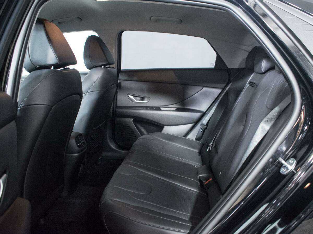 Купить Hyundai Elantra, 2023, 8 327 км, фото №10