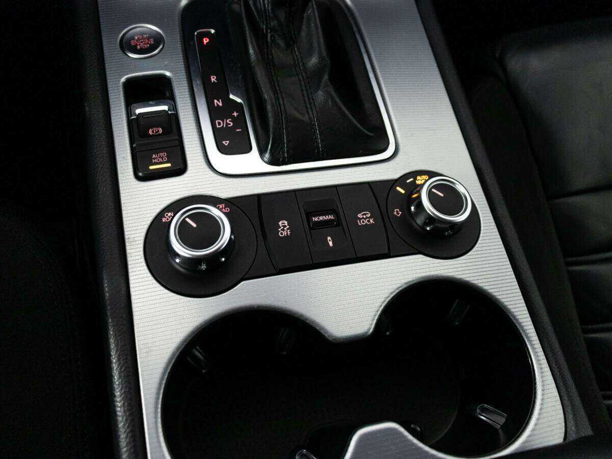 Купить Volkswagen Touareg, 2012, 236 145 км, фото №18
