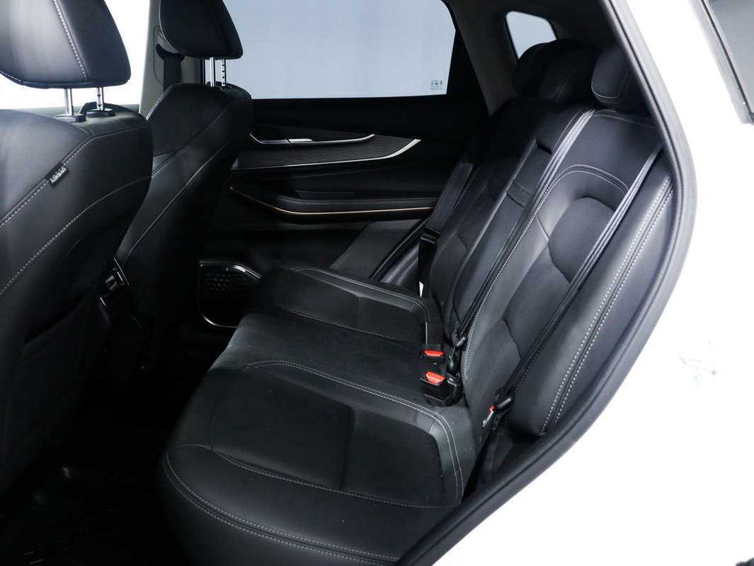 Купить EXEED LX, 2022, 6 932 км, фото №12