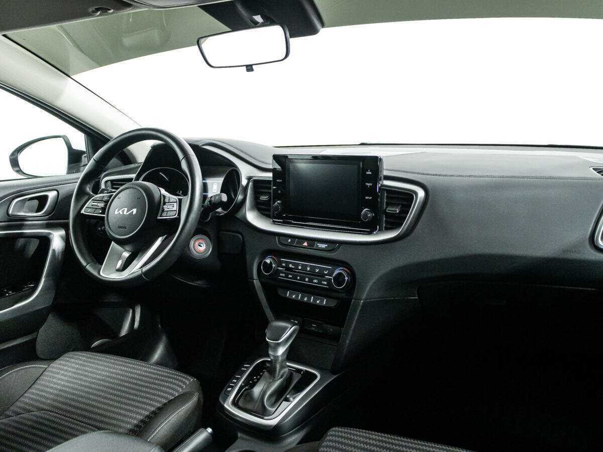 Купить Kia Ceed, 2023, 38 421 км, фото №9