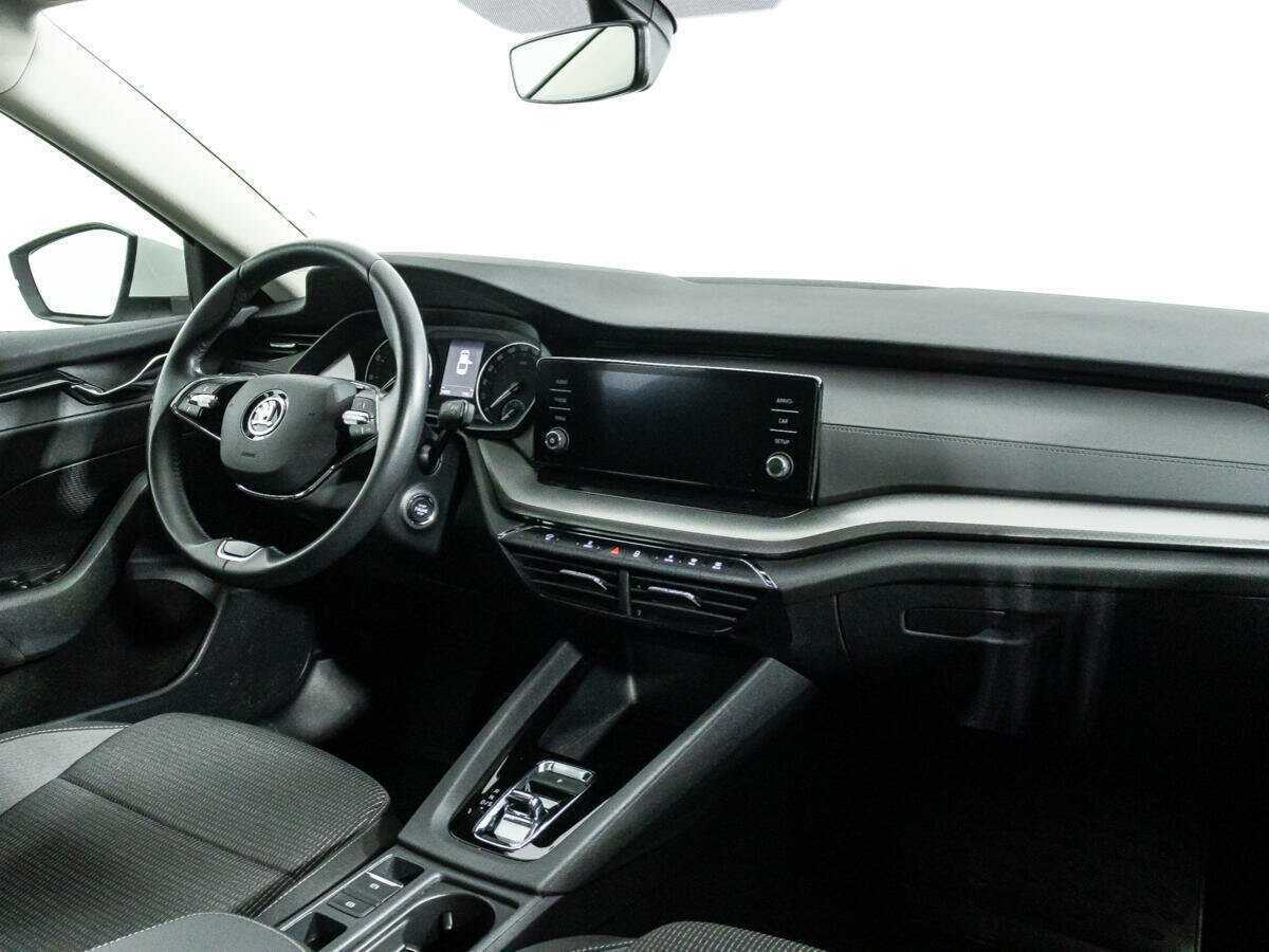 Купить Skoda Octavia, 2021, 34 123 км, фото №9