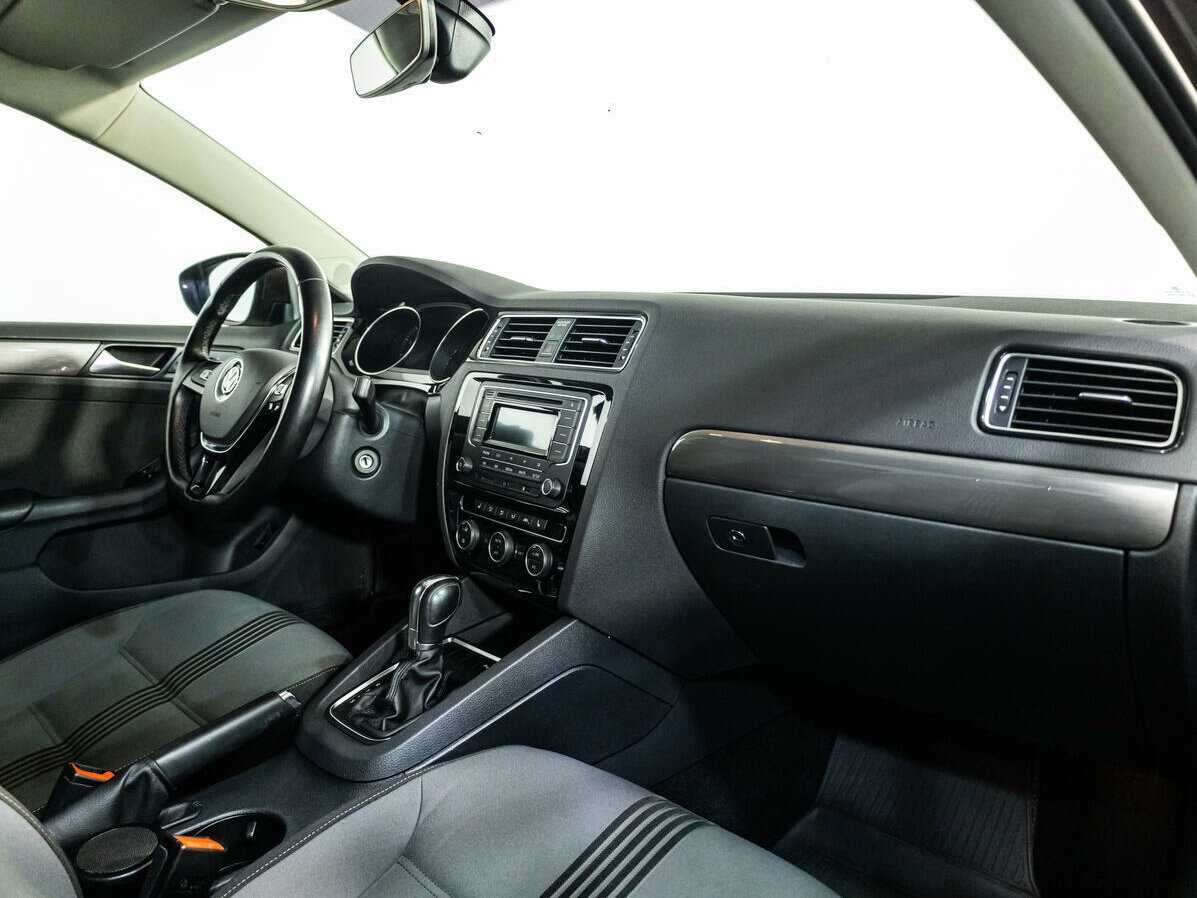 Купить Volkswagen Jetta, 2016, 119 856 км, фото №8