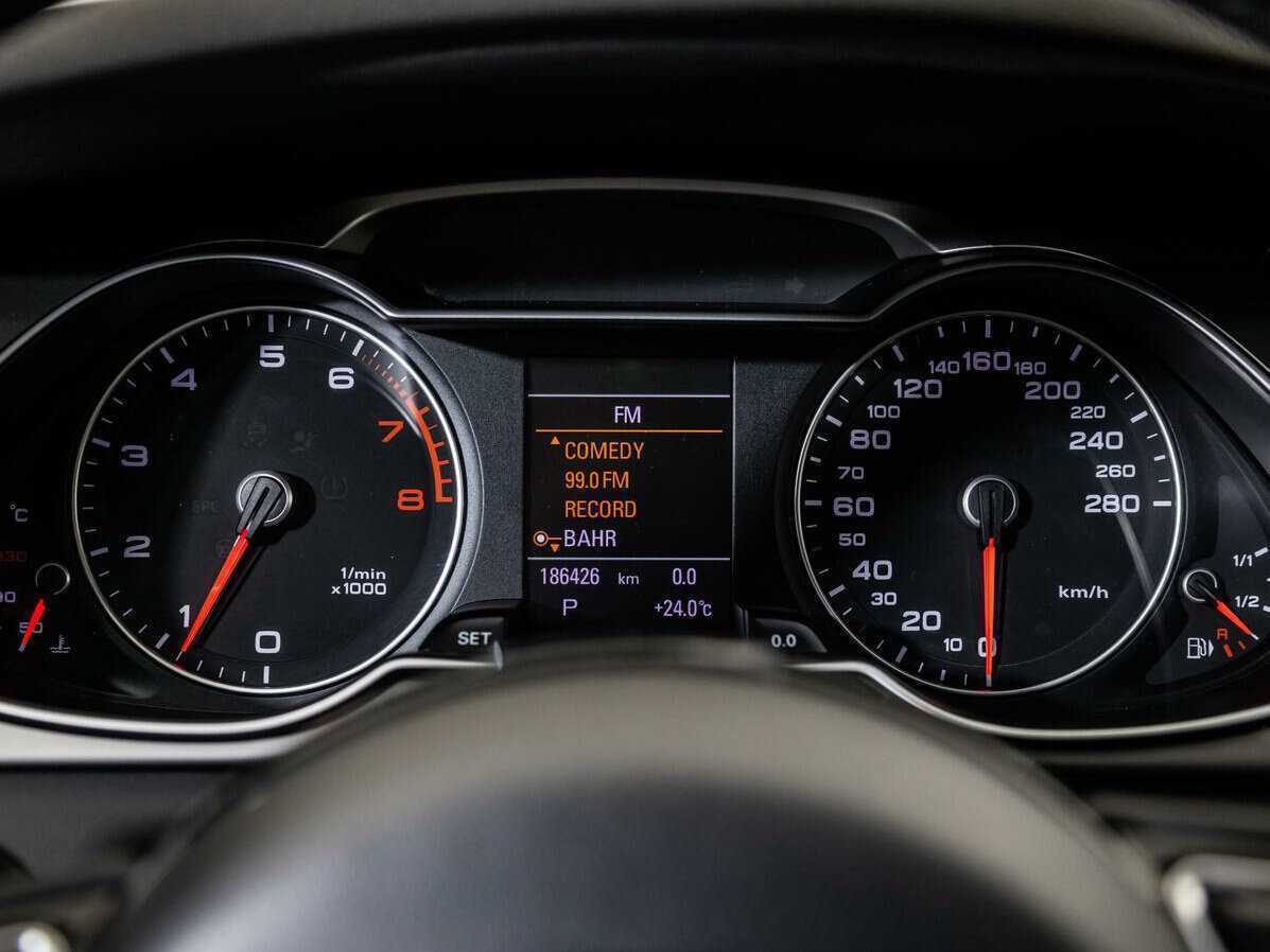 Купить Audi A4, 2012, 186 295 км, фото №10