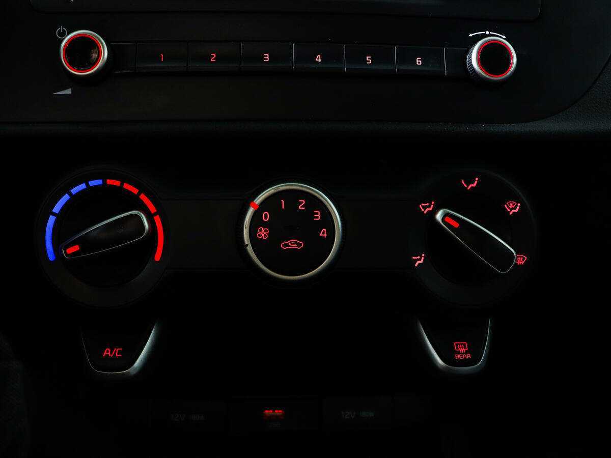 Купить Kia Rio, 2021, 66 840 км, фото №14