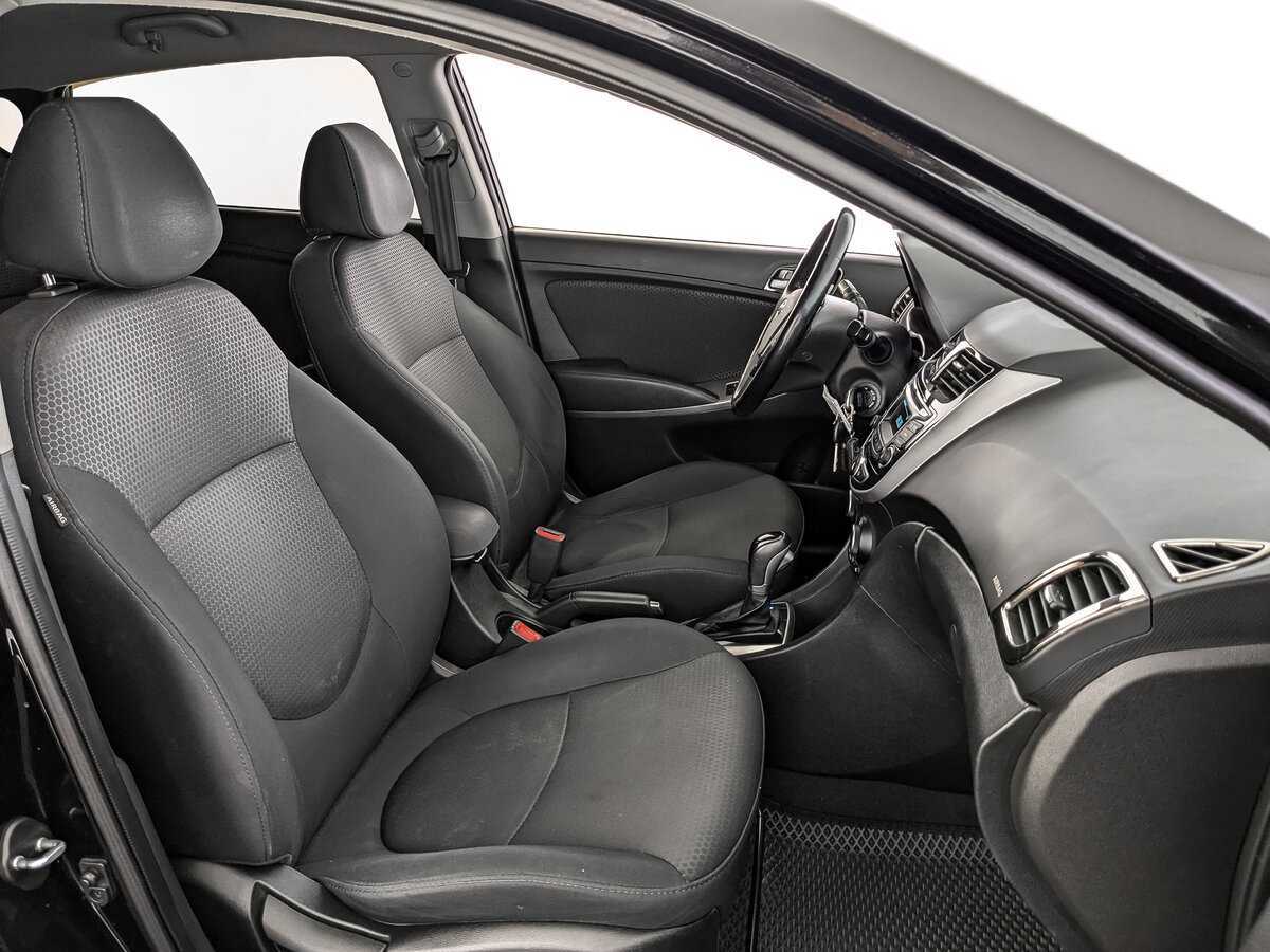 Купить Hyundai Solaris, 2015, 135 125 км, фото №19