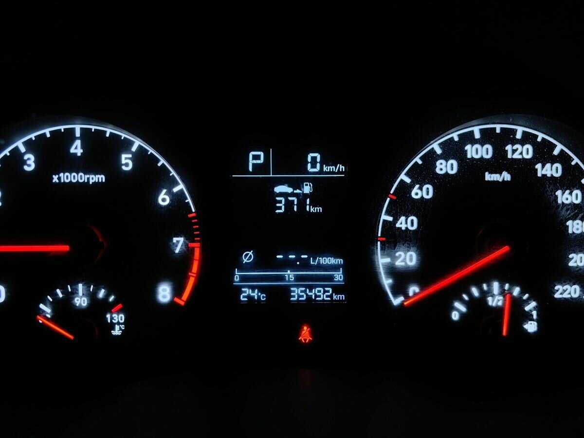 Купить Hyundai Solaris, 2017, 35 489 км, фото №16