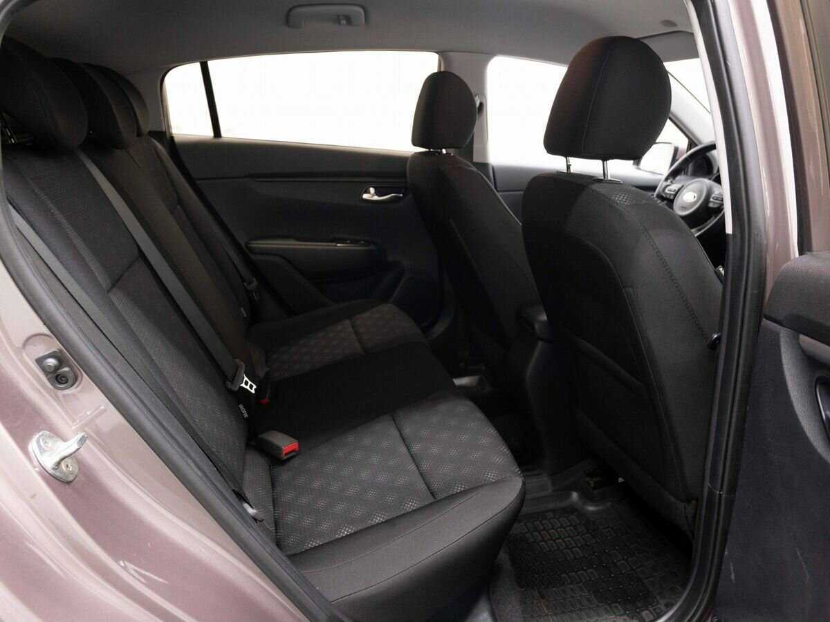 Купить Kia Rio X-Line, 2018, 145 000 км, фото №10