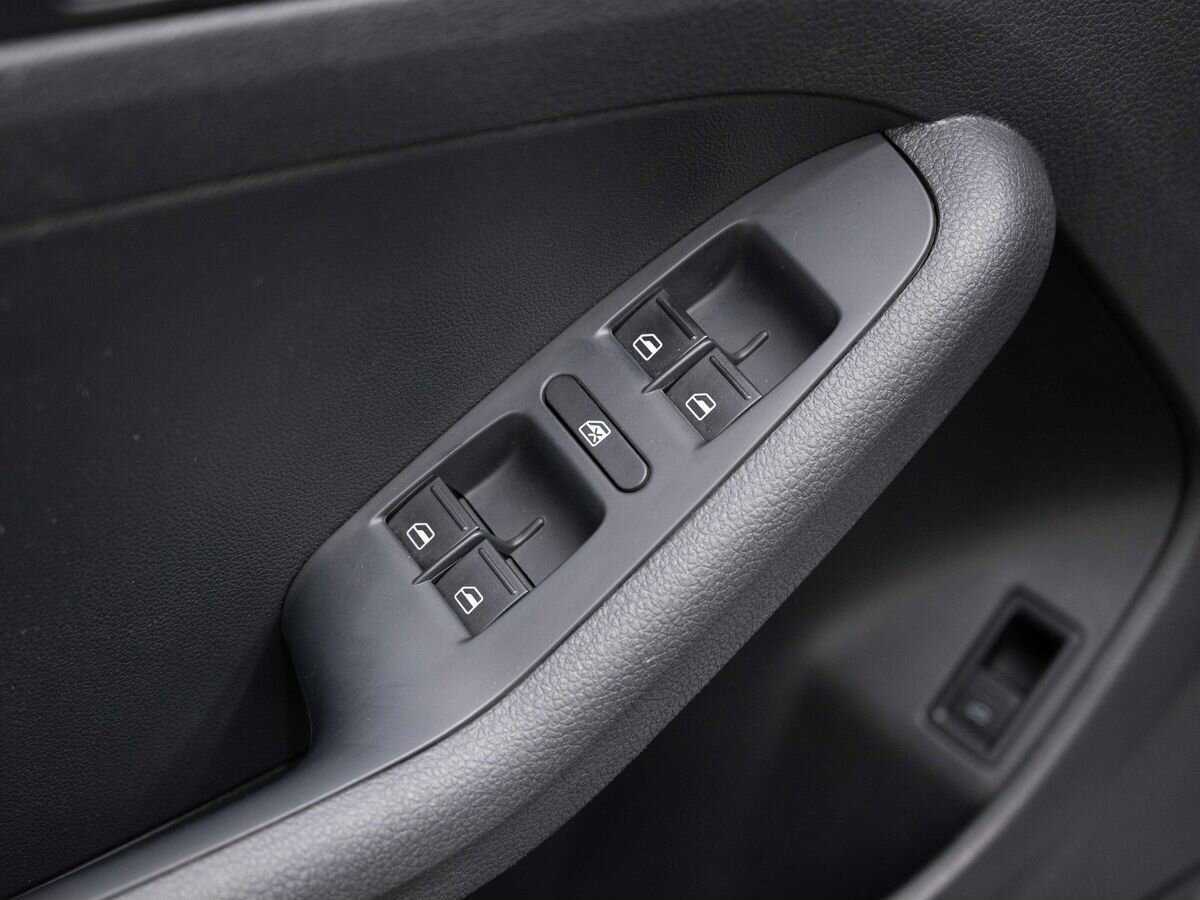 Купить Volkswagen Jetta, 2015, 121 915 км, фото №15